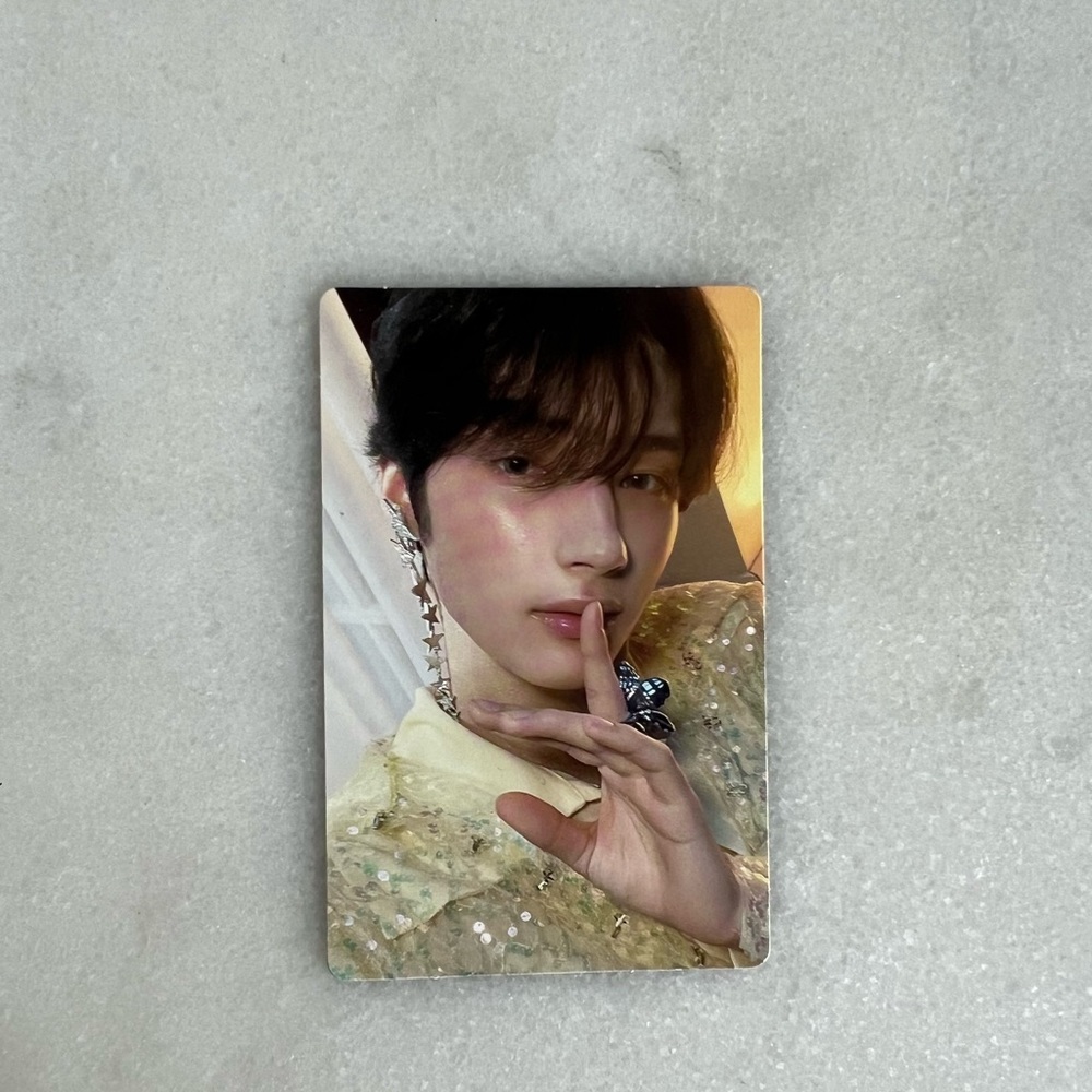 Tomorrow x Together Huening kai photo card